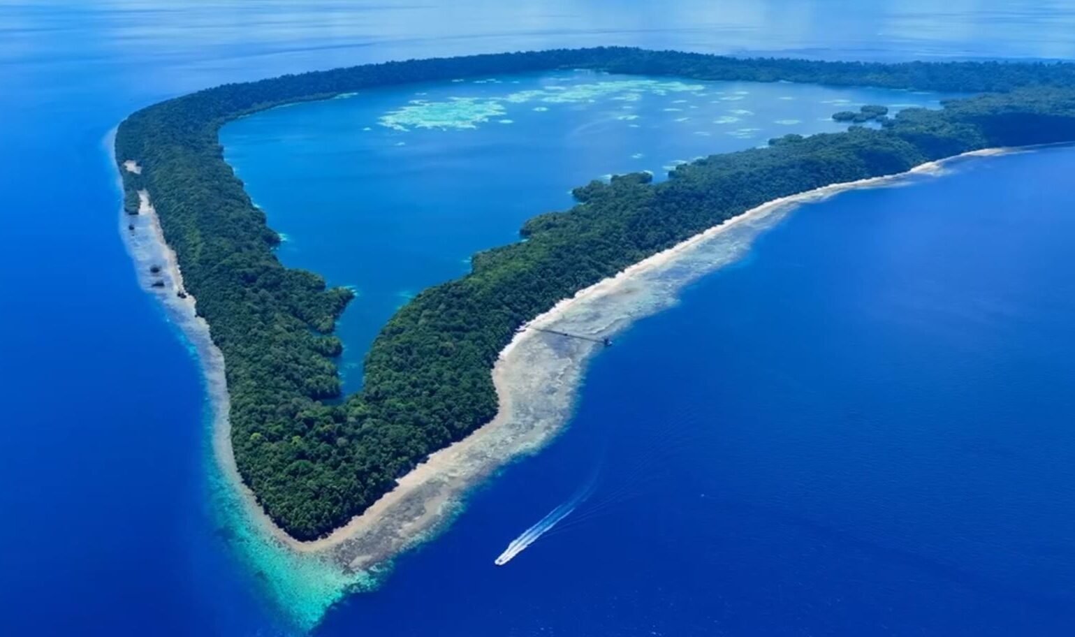 Menjelajahi 4 Destinasi Wisata Alam Hits di Kalimantan, Rekomendasi Liburan Bersama Teman dan Keluarga 1 Destinasi wisata alam hits di kalimantan